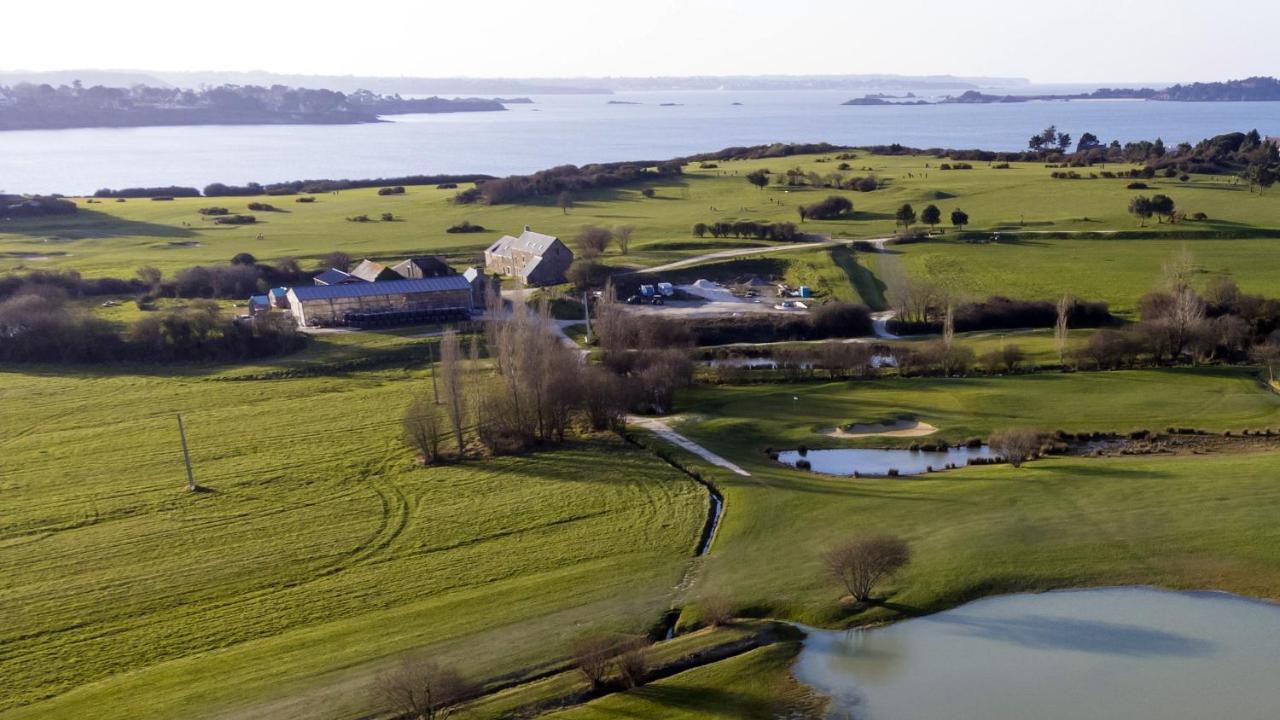 La Ferme Du Golf, Gite Atypique Et Artistique Lancieux Esterno foto